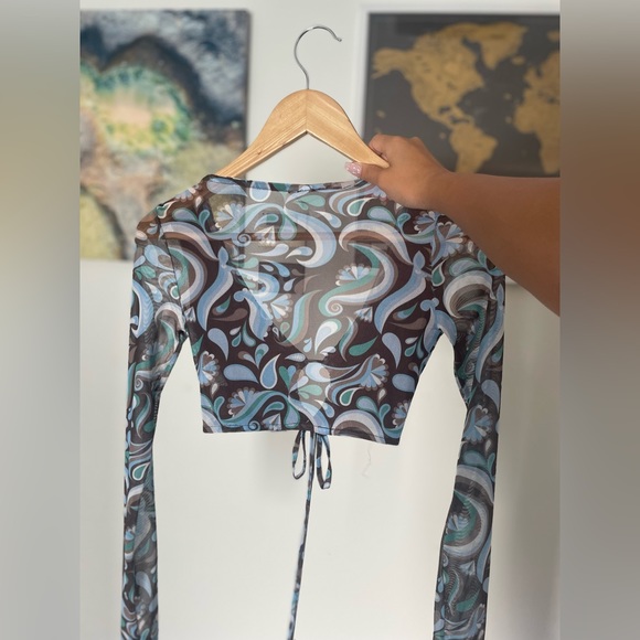 Glassons Top - Picture 2 of 2